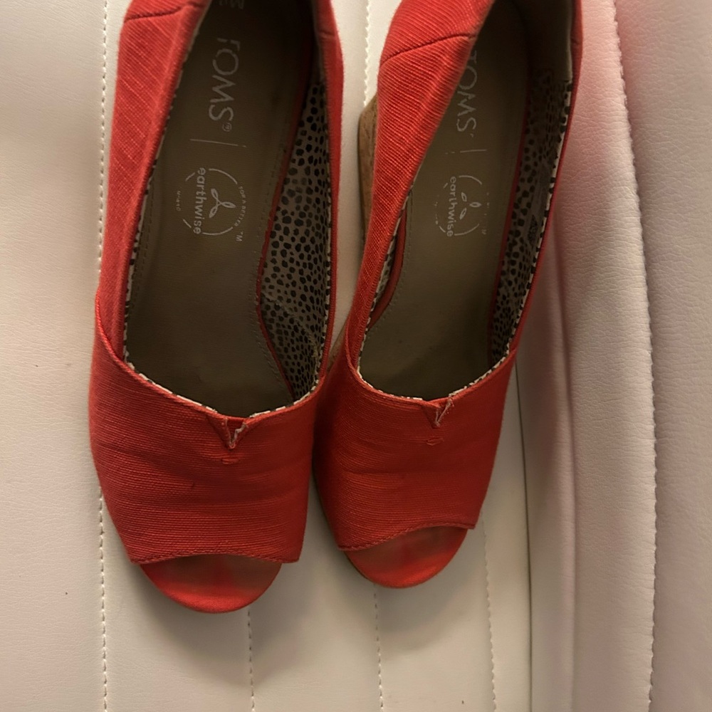 TOMS Women's Red Peep Toe Shoes